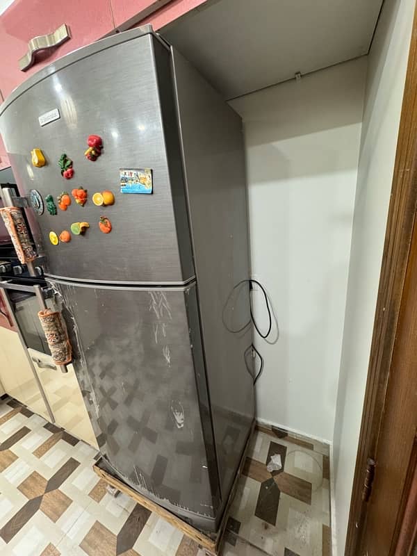 Electrolux Refrigerator 2 door full size 4