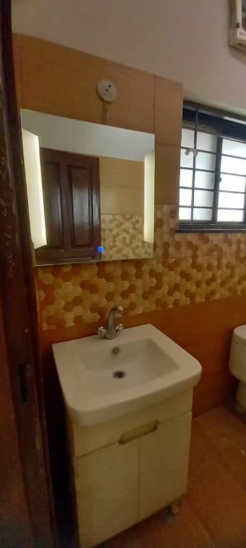 10 Marla Upper Portion For Rent 5