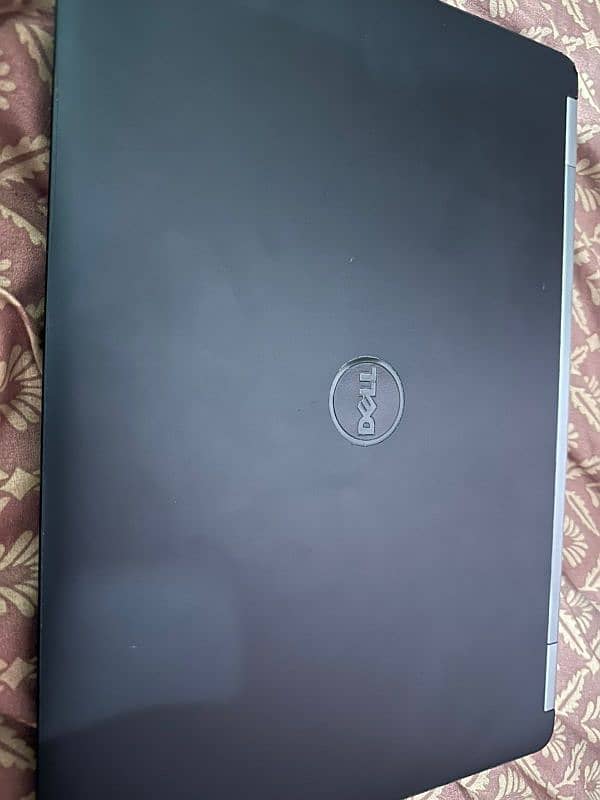 Dell Latitude 7470 0