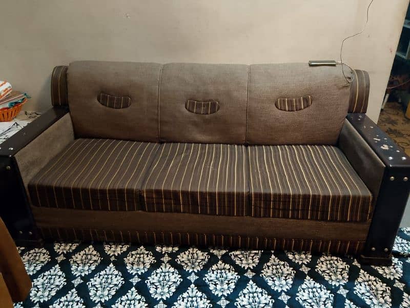 5seater sofas. 20thousand only 1