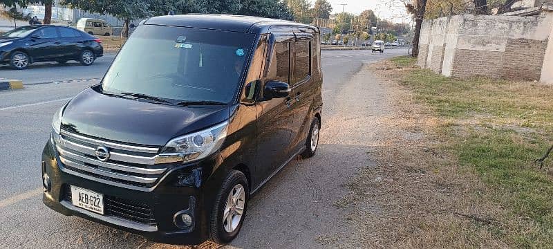 Nissan Dayz Roox Highway Star 2017 1