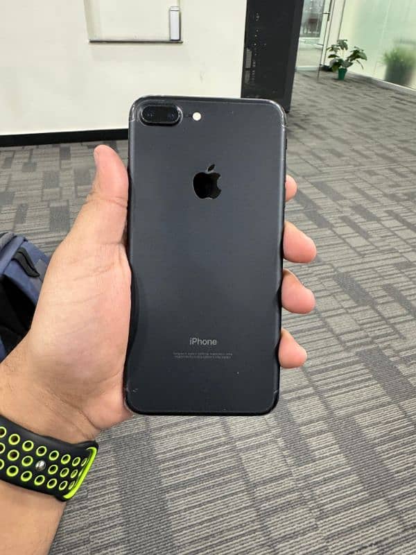 Iphone 7 Plus Jet Black 256 GB 1