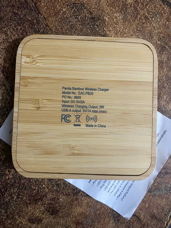 Panda Bamboo Wireless Charger 3