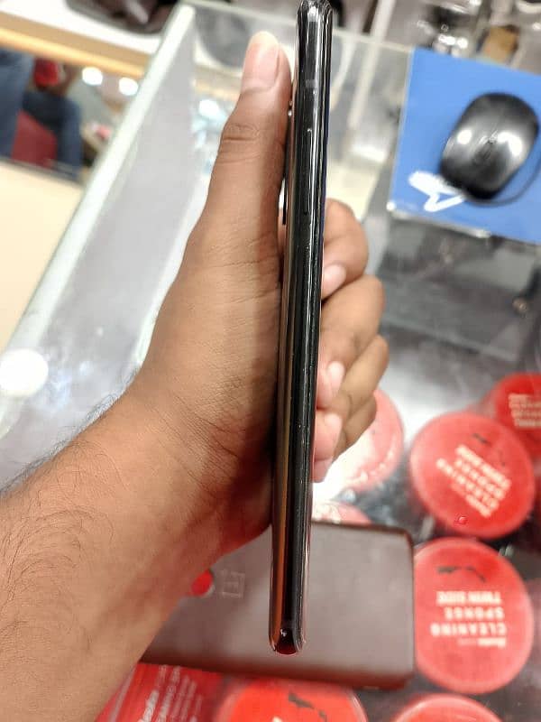 one plus 7t pro. for sale. . WhatsApp number. . 03155320800 0