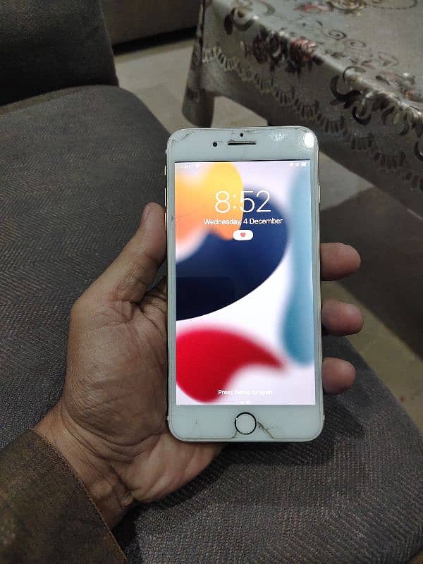 IPHONE 7 PLUS 32GB Pta Approved 1