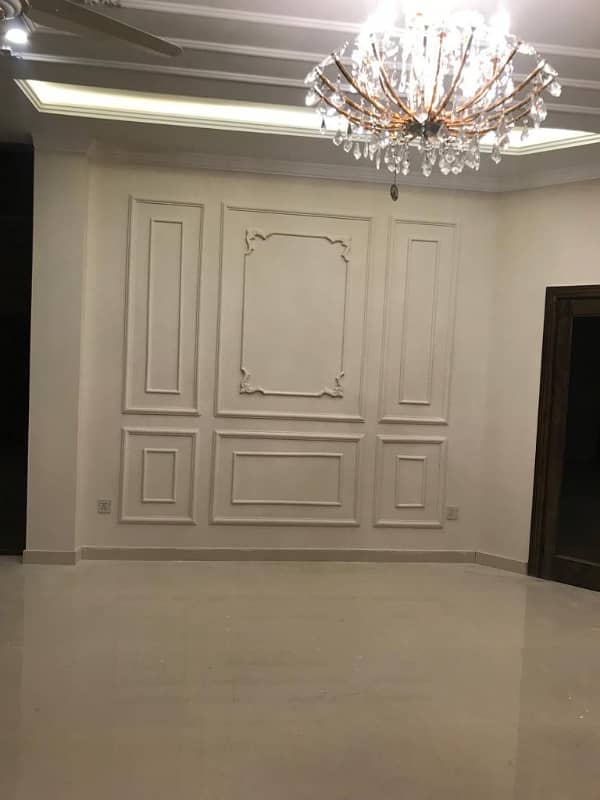 1kanal upper portion available for rent 3