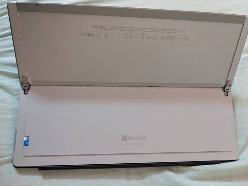 Microsoft Surface Pro 7 8