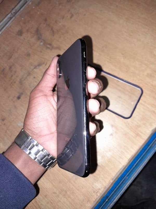 IPhone X s Pta approved OK urgent sale sasthy m 2