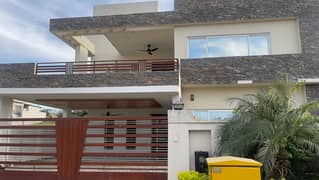 1 Kanal Double Storey House Available For Rent