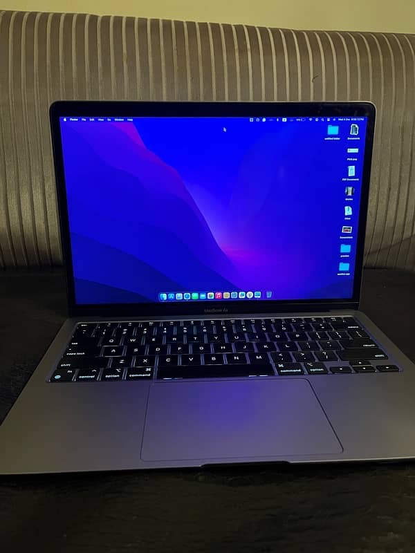 Macbook Air M1 8/256GB 1