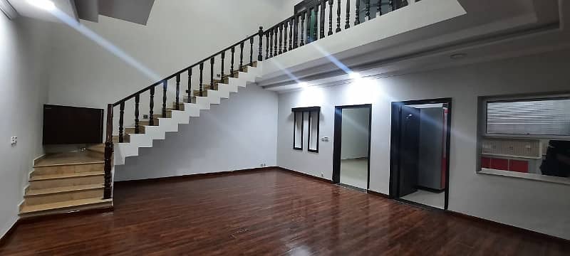 10 marla corner double story house availavle for sale in bahria town phase 4 8