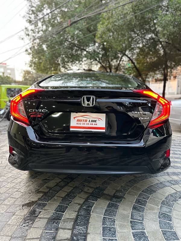 Honda Civic Oriel 2018 3