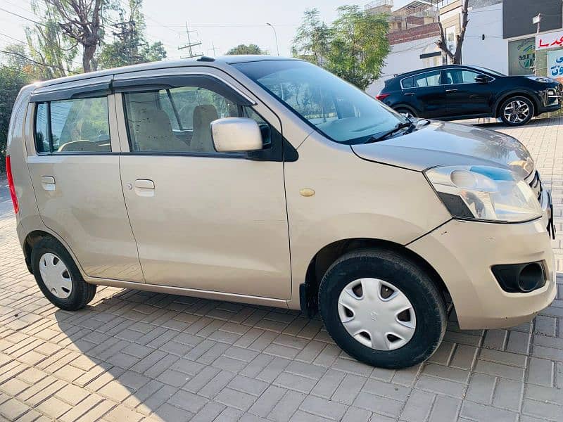 Suzuki WagonR VXL Gold Beauty LHR No Model 2018 14