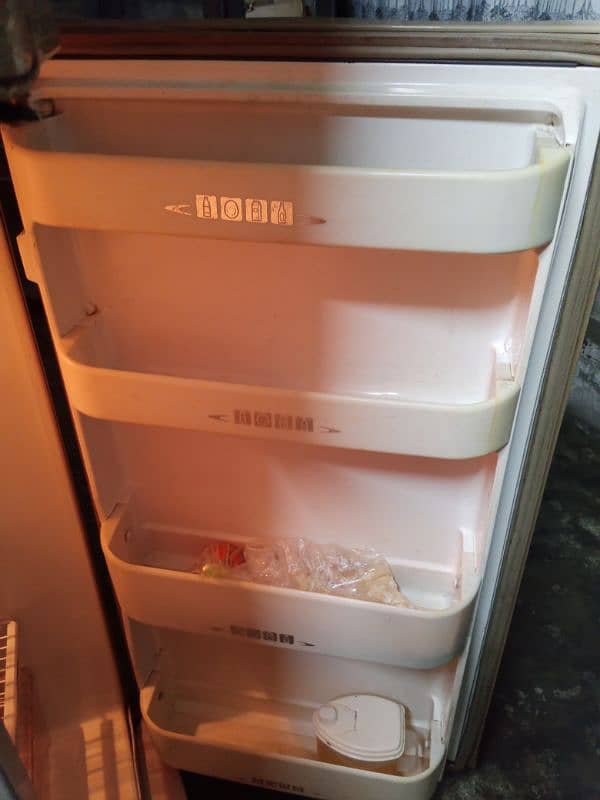 Dawlance fridge 5