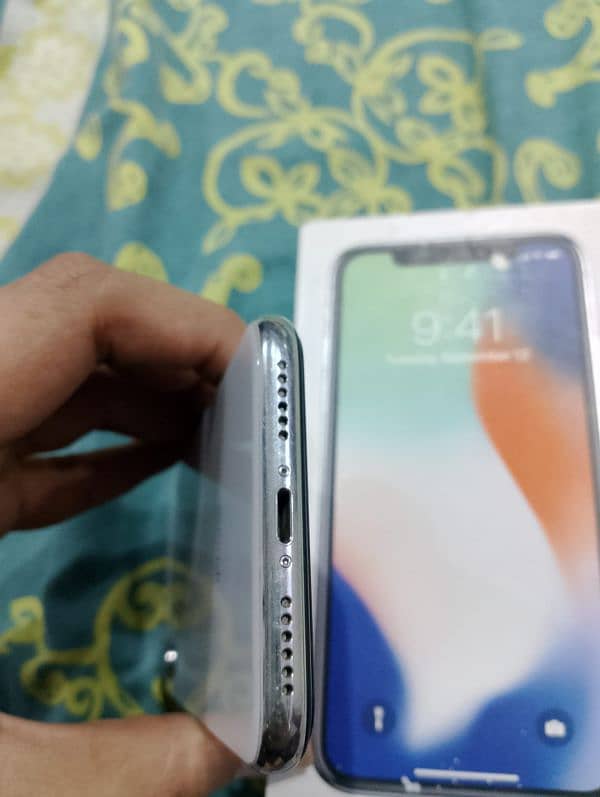 Apple iPhoneX 4