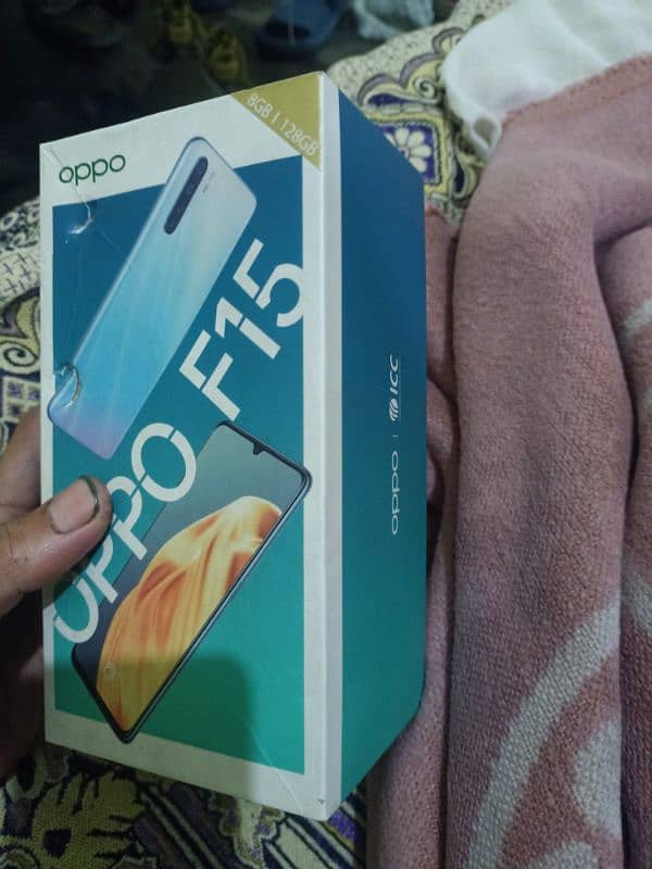 oppo;f15: 8+128 with box exchange possible 7