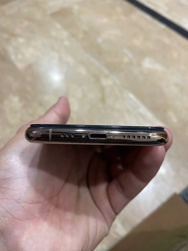 iphone XS 256gb dual sim pta for urgent sale ! 3