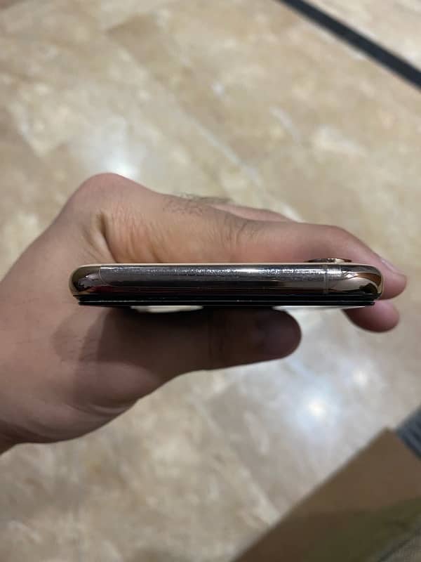 iphone XS 256gb dual sim pta for urgent sale ! 4