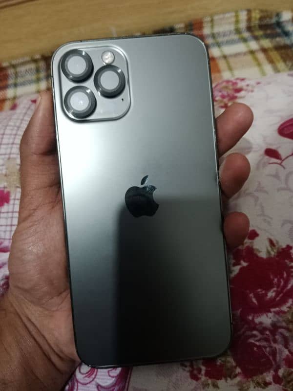 I Phone 12 Pro Max 4