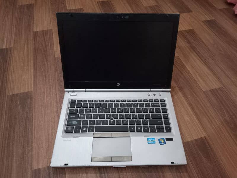 HP Elite Book 8460p 0