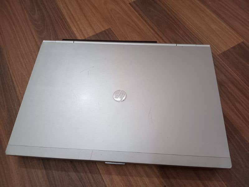 HP Elite Book 8460p 1