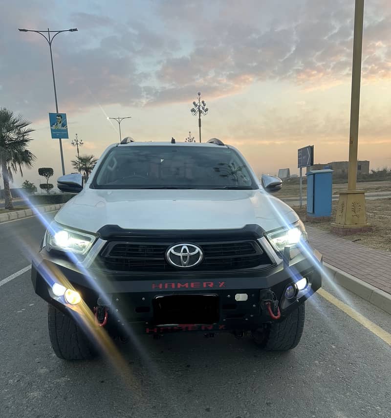 Toyota Hilux 2020 Toyota revo hilux 2.8 rivo  v facelift  2024 rocc 1