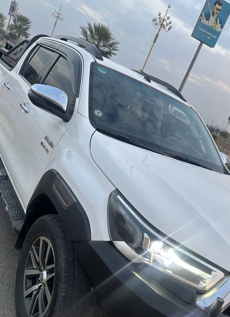 Toyota Hilux 2020 Toyota revo hilux 2.8 rivo  v facelift  2024 rocc 5