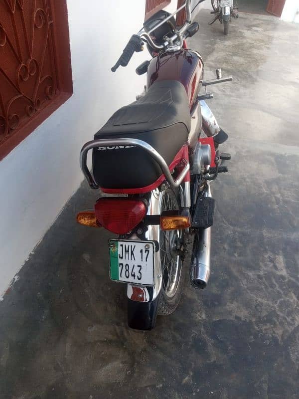 Honda CD-70 for sale in very good condition 1