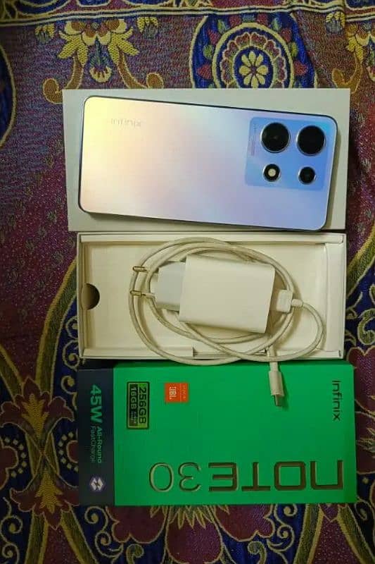 Infinix note 30 8+256GB. Complete box 0