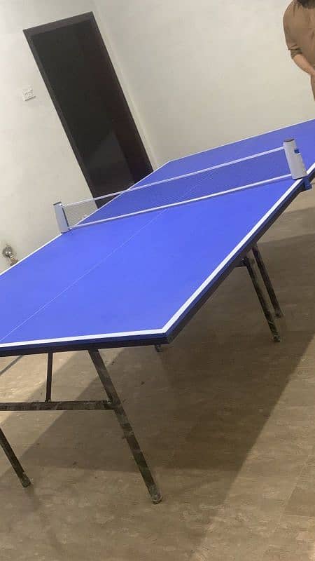 Table tennis table/Rackets/Balls/Nets/Foosball table/Carrom boards 6