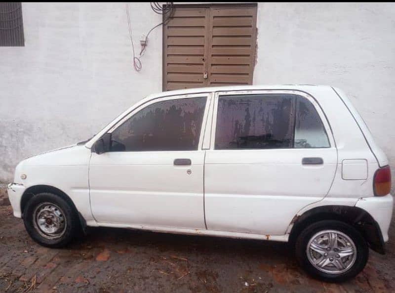 Daihatsu Cuore 2003 2