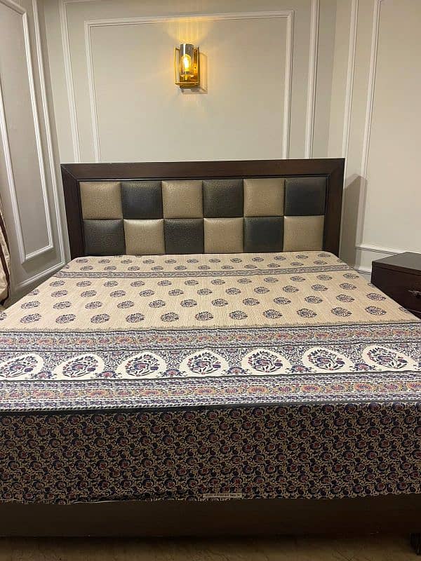 Bed set complete with mattress | slightly used| condition 10/10 0