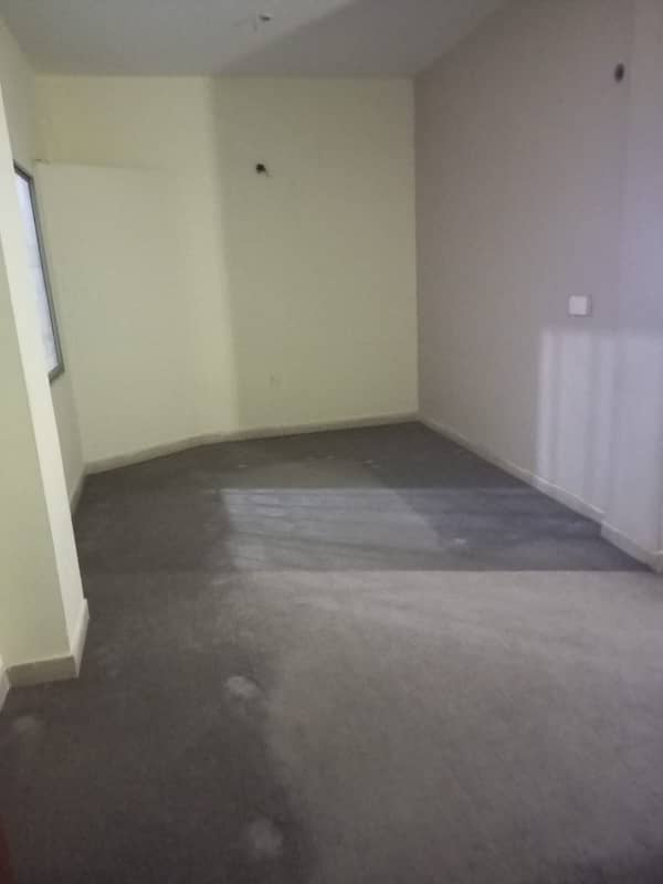 2 BED DD FLAT FOR SALE IN NORTH NAZIMABAD BLOCK H (PRIME LOCATION) 3