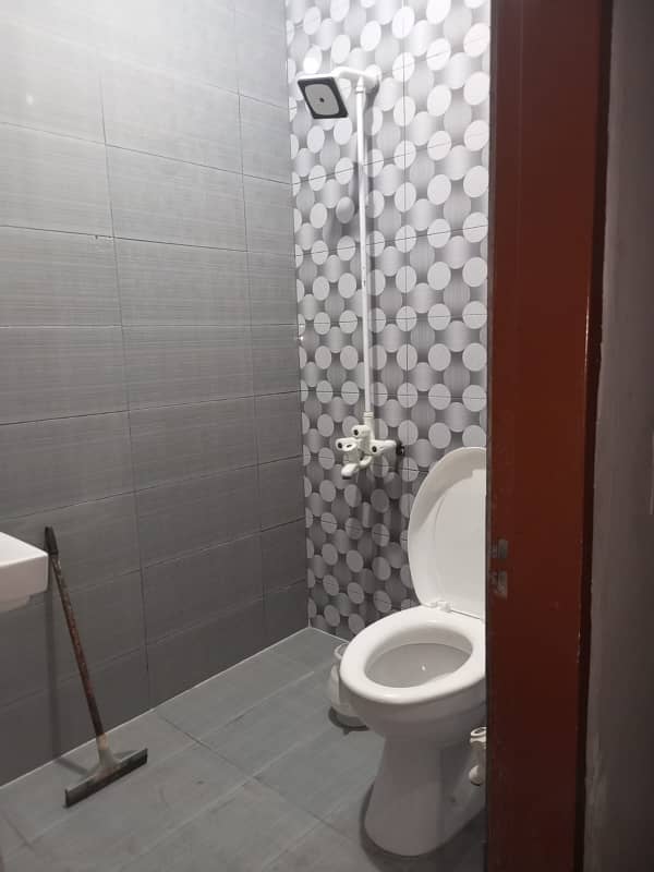 2 BED DD FLAT FOR SALE IN NORTH NAZIMABAD BLOCK H (PRIME LOCATION) 9