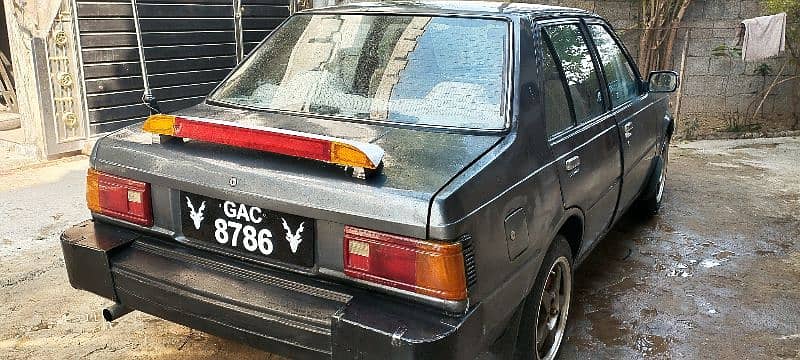 Nissan Sunny 1985 4