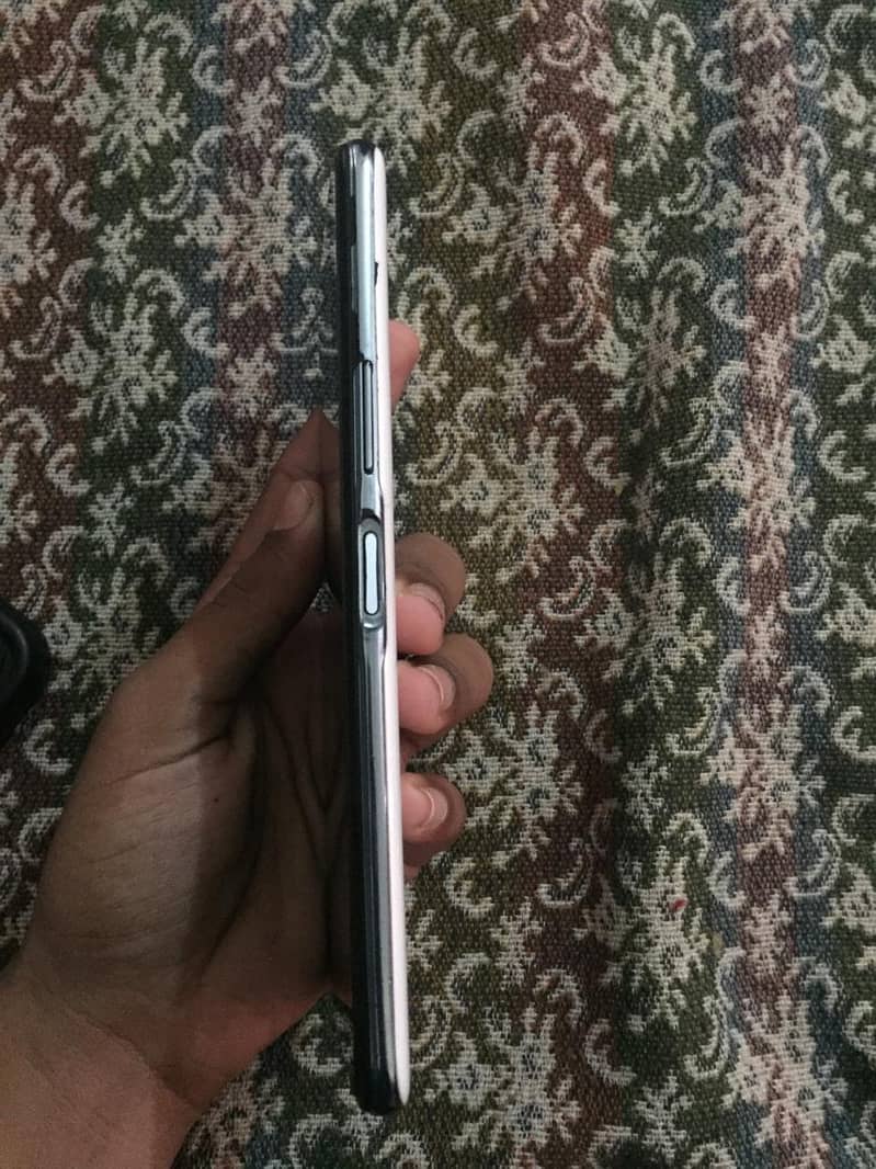 IPhone 6 nonpta,infinix note 7 6,128 1