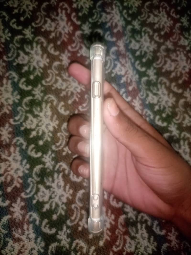 IPhone 6 nonpta,infinix note 7 6,128 11