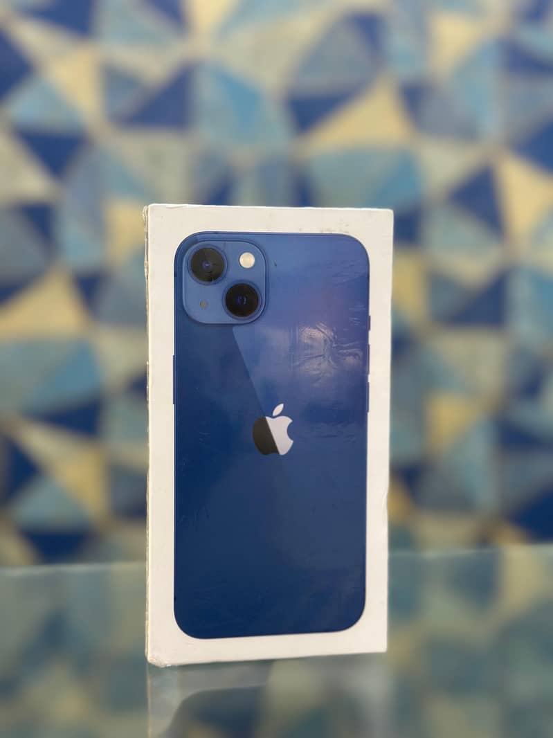 Apple iphone 13  BLUE 0