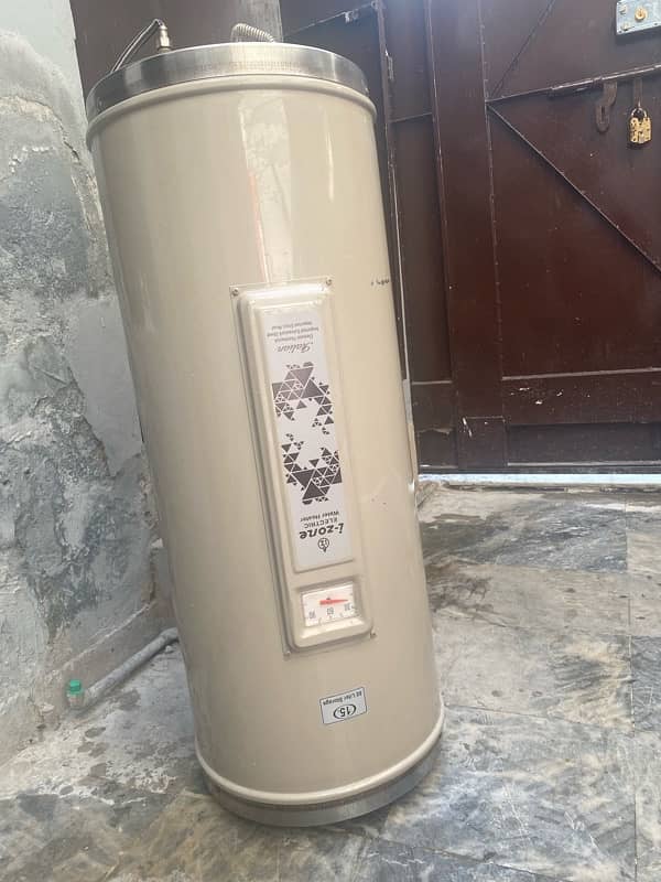 i zone electric geyser 15ltr 2