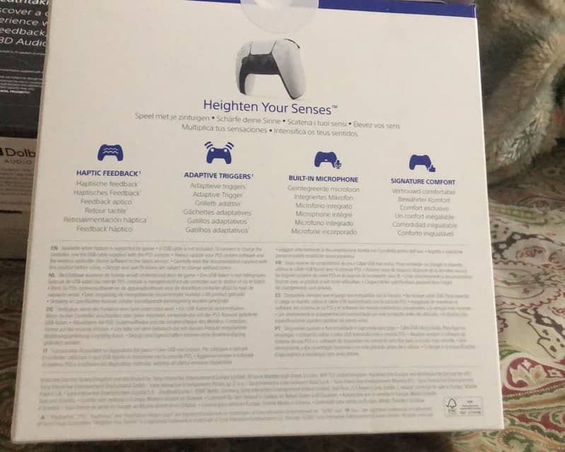 New ps5 digital console with extra new controller 1