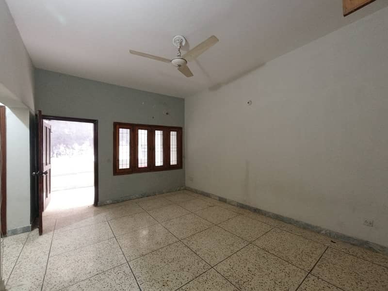 On Excellent Location 10 Marla Spacious House Available In Chaklala Scheme 3 For Sale Jaan Colony 4