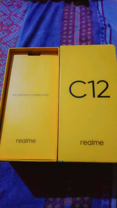 Realme C12 6