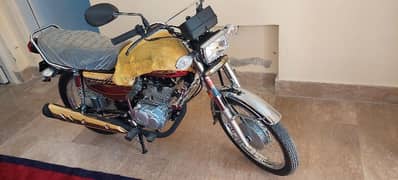 Honda CG125 SE Gold Edition