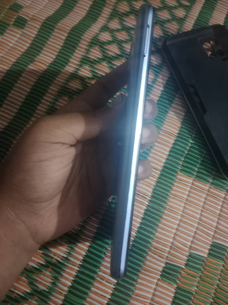 REALME C25S 1