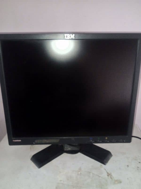 CPU And Monitor In 9/10 condition Urgent sale 3