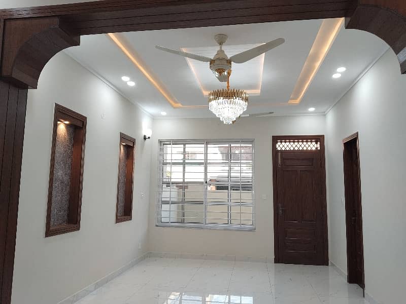 10 Marla Brand New House For Sale 5 Bedroom Attach Bathroom 2 Kitchen 1 DRAWING Room 1 Service Quarter 2 Car Space And Construction And Builders Mian Associates 7