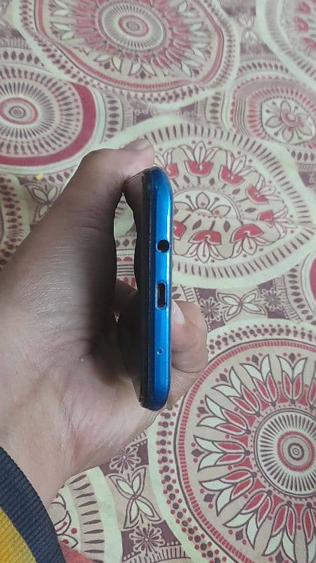 infinix ho 11 play in gud condition 4