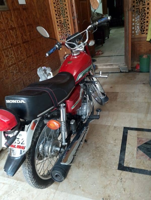 A1 bike hai onLY exchange with hounda 125 23 model 1