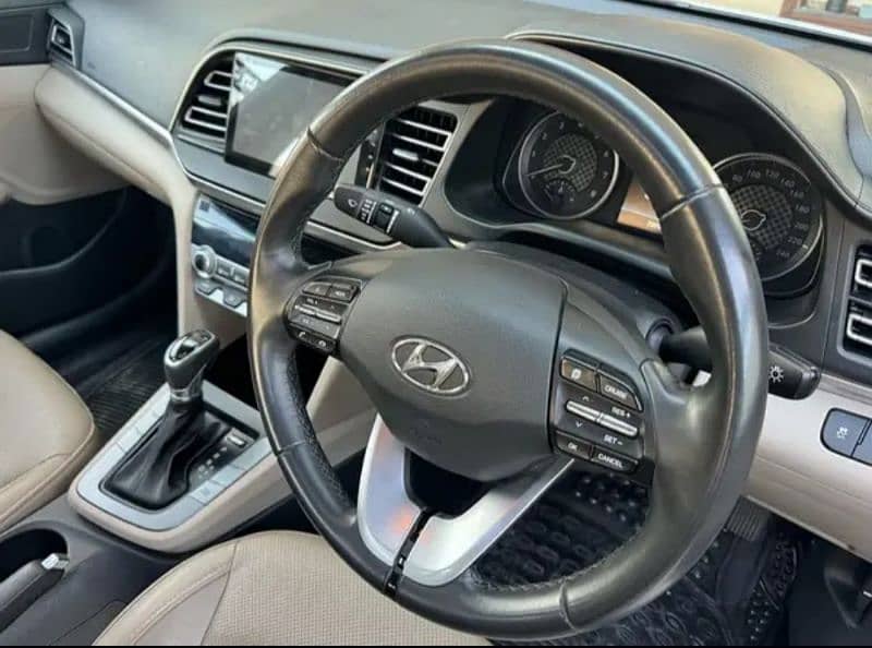 Hyundai Elantra 2022 GLS 2.0 5