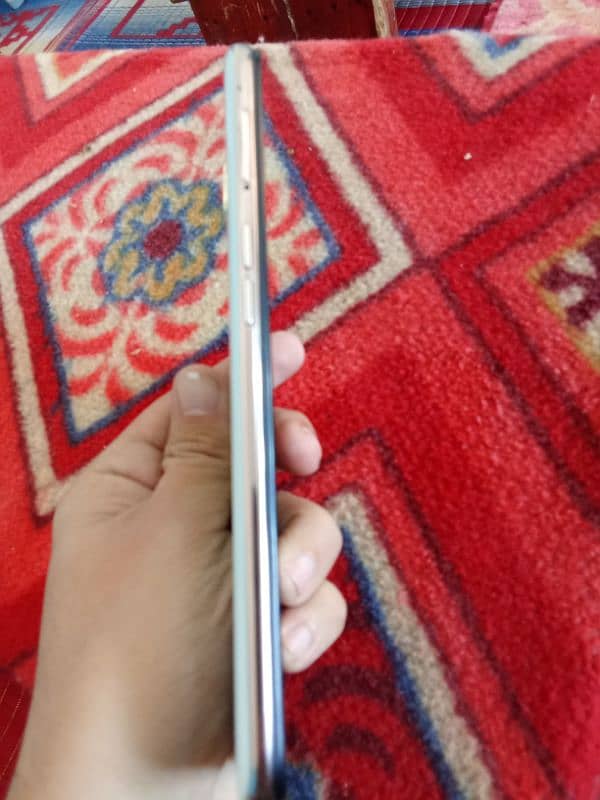 oppo F11 0